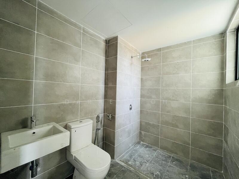 Service Residence for Sale at Serviced Residence @ The Louvre @ Country Heights - Darren Toh - Bathroom - PropertyGuru.com.my