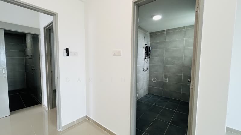 Service Residence for Sale at Serviced Residence @ The Louvre @ Country Heights - Darren Toh - Bathroom - PropertyGuru.com.my