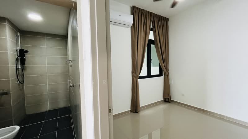 Service Residence for Sale at Serviced Residence @ The Louvre @ Country Heights - Darren Toh - Bathroom - PropertyGuru.com.my