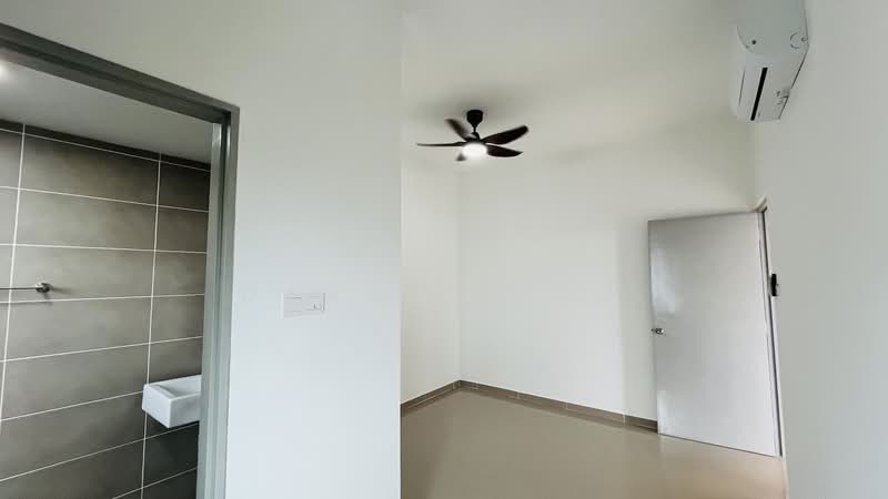 Service Residence for Sale at Serviced Residence @ The Louvre @ Country Heights - Darren Toh - Interior - PropertyGuru.com.my