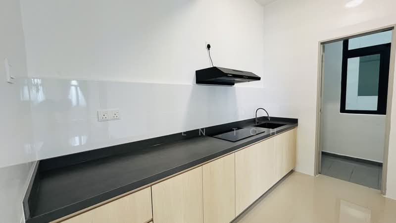 Service Residence for Sale at Serviced Residence @ The Louvre @ Country Heights - Darren Toh - Kitchen - PropertyGuru.com.my