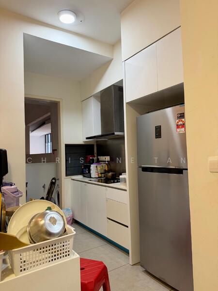 Service Residence for Sale at Petalz Residences - Christine Tan - Kitchen - PropertyGuru.com.my