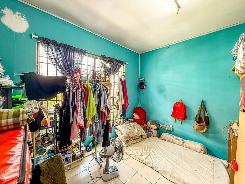 Untuk Dijual - Pusat Komersial Seksyen 7