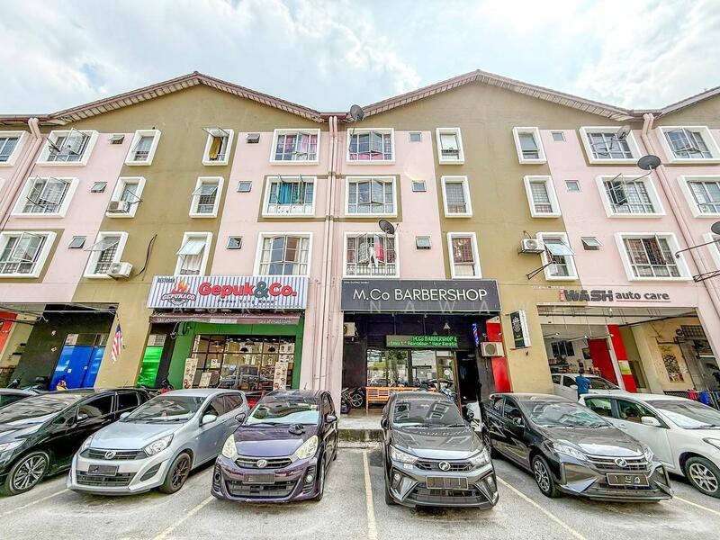 Untuk Dijual - Pusat Komersial Seksyen 7
