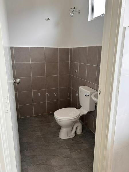 Terraced House for Rent in Port Dickson (Negeri Sembilan) - Roy Law - Bathroom - PropertyGuru.com.my