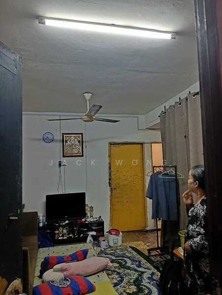 Flat for Sale at Pangsapuri Nuri - Jack Wong - Living Room - PropertyGuru.com.my