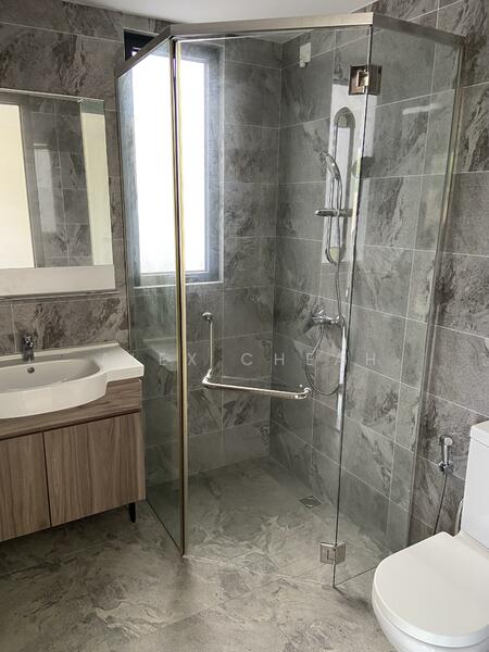 Vila Berkembar untuk Disewa di Forest City (Gelang Patah) - Alex Cheah - Bathroom - PropertyGuru.com.my