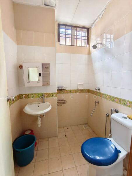 2-storey Terraced House for Sale in Taman Skudai Indah (Skudai) - Ee Fong Toh - Bathroom - PropertyGuru.com.my