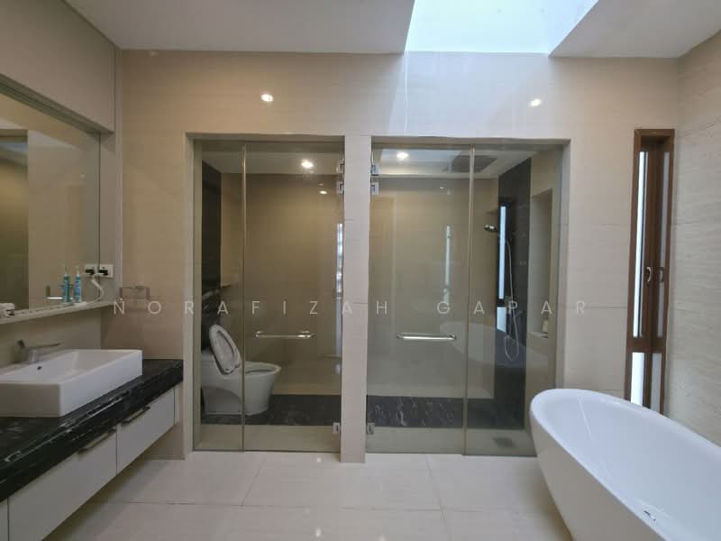 Twin Villa for Sale in Putrajaya (Putrajaya) - NoraFizah Gapar - Bathroom - PropertyGuru.com.my