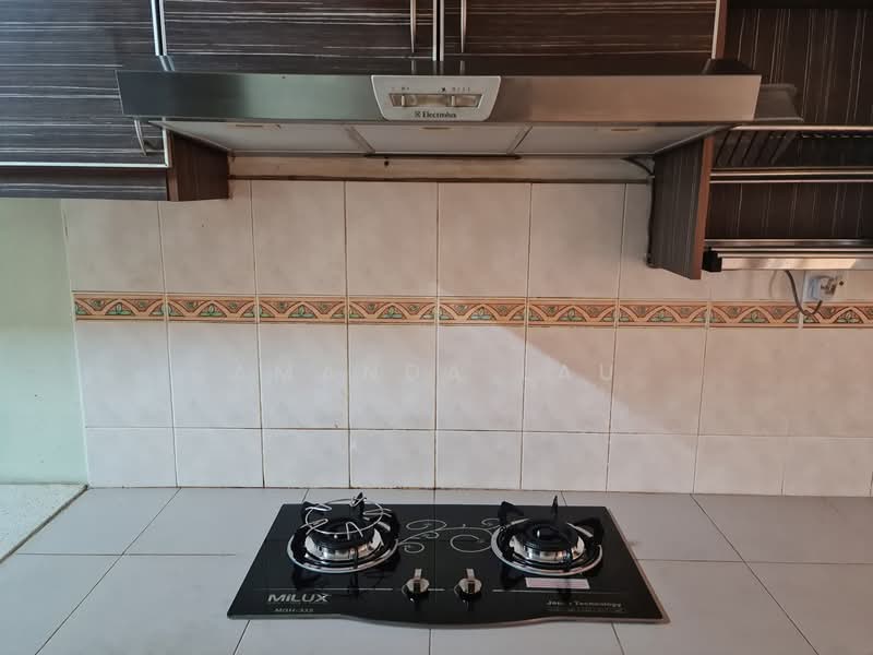 Untuk Disewa - Nilam Puri