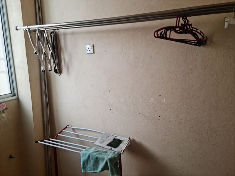 Untuk Disewa - Nilam Puri