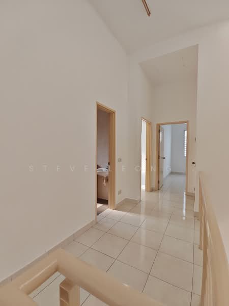 Rumah Teres 2 Tingkat untuk Dijual di Setia Indah (Setia Alam) - Steve Leong . - Corridor - PropertyGuru.com.my