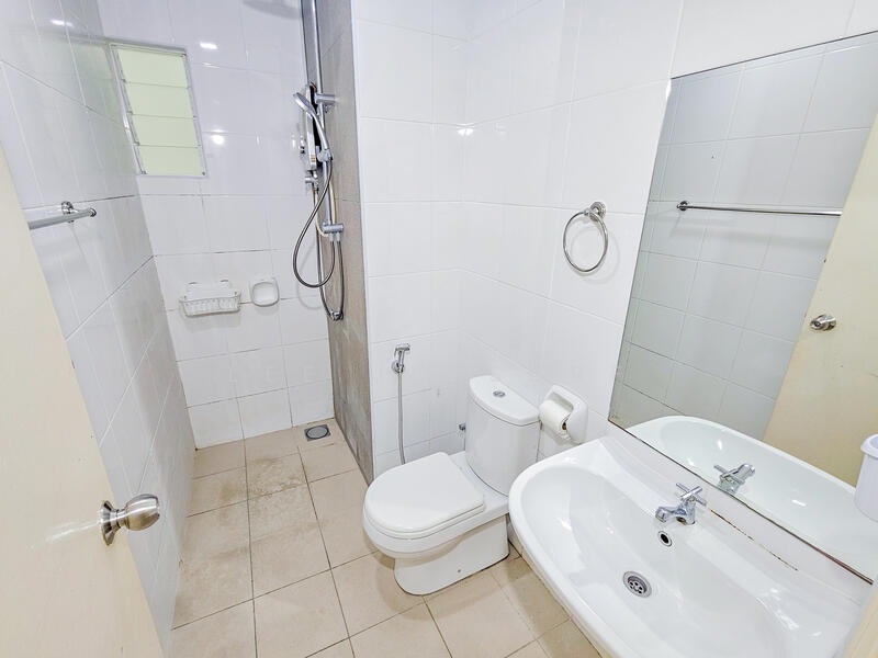Condominium for Sale at Subang Parkhomes - Lee Jo Surf - Bathroom - PropertyGuru.com.my