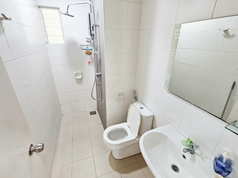 Condominium for Rent at Subang Parkhomes - Lee Jo Surf - Bathroom - PropertyGuru.com.my