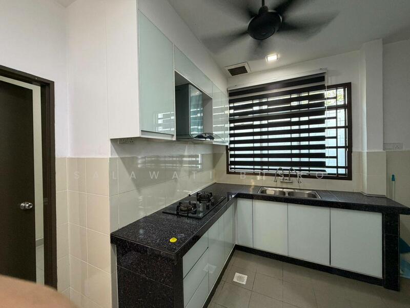 1-storey Terraced House for Sale in Bandar Putera 2 (Klang) - Salawati Busro - Kitchen - PropertyGuru.com.my