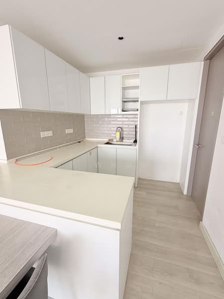 Servis Apartment untuk Dijual di Woodsbury Suites - SP Whong - PropertyGuru.com.my