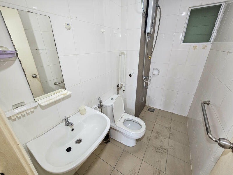 Condominium for Rent at Subang Parkhomes - Lee Jo Surf - Bathroom - PropertyGuru.com.my
