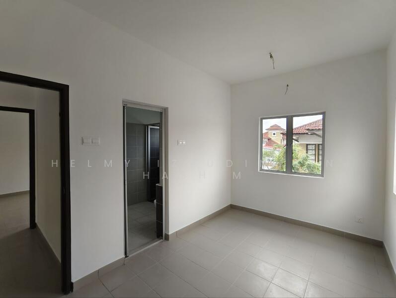 Semi-Detached House for Sale in Taman Ramal Suria (Bangi) - HELMY IZZUDIN - Interior - PropertyGuru.com.my