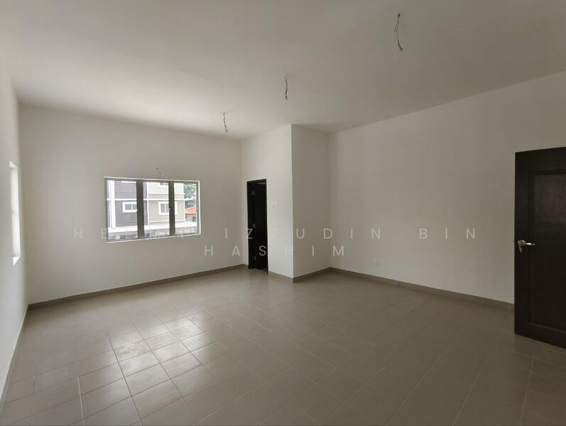 Semi-Detached House for Sale in Taman Ramal Suria (Bangi) - HELMY IZZUDIN - Interior - PropertyGuru.com.my