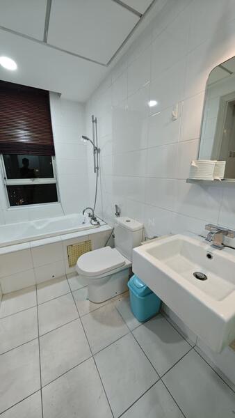 Park Tower untuk Untuk Disewa - RM 4,500 /bulan, Mac 2026 - Bathroom - PropertyGuru.com.my