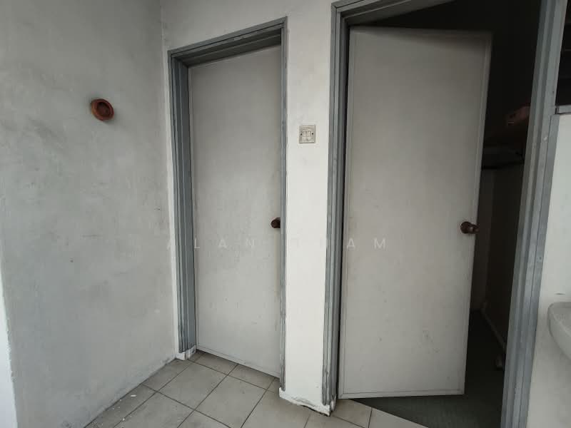 Shop / Office for Rent in Taman Johor Jaya (Johor Bahru) - Alan Tham - PropertyGuru.com.my