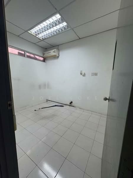 Shop for Rent in Taman Tun Dr Ismail (Kuala Lumpur) - Joel Loke - Interior - PropertyGuru.com.my