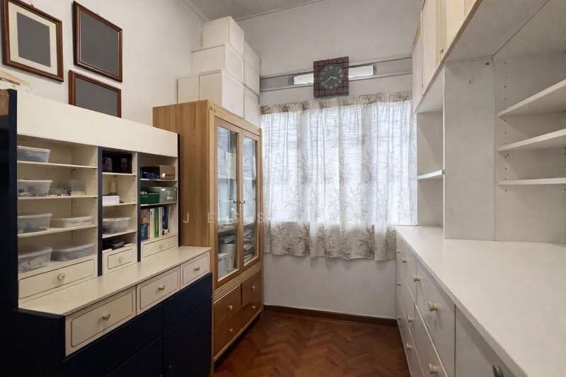 Semi-Detached House for Sale in Taman United (Jalan Klang Lama (Old Klang Road)) - Jess Tan - 1st floor - Common Study area - PropertyGuru.com.my