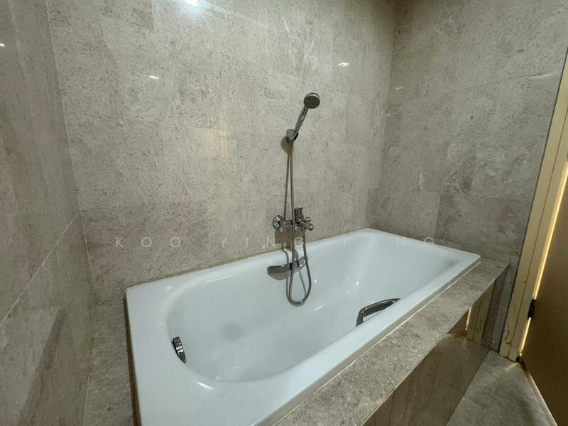 Hampshire Place untuk Untuk Disewa - RM 5,200 /bulan, Feb 2026 - Bathroom - PropertyGuru.com.my