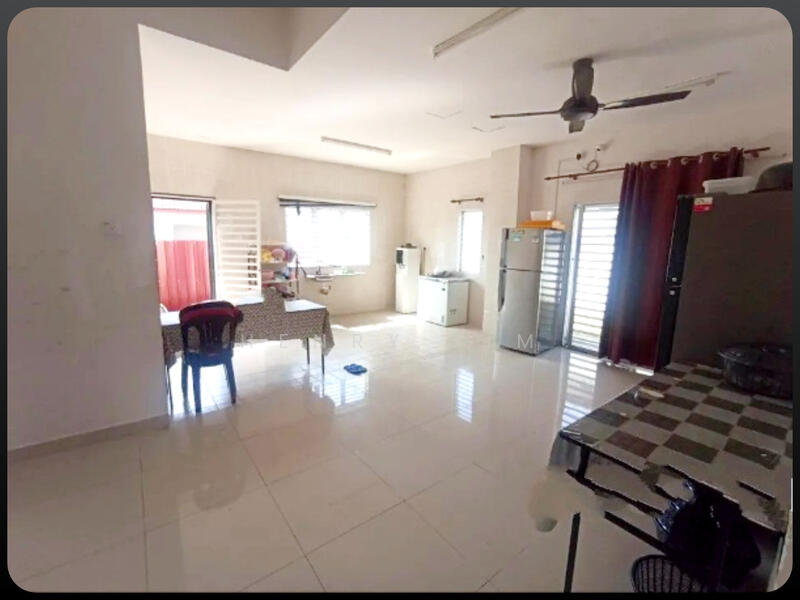 Bungalow for Sale in Mahkota Hills (Lenggeng) - Henry Lim - Living Room - PropertyGuru.com.my