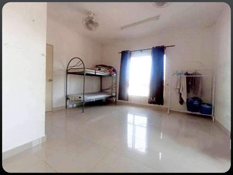 Bungalow for Sale in Mahkota Hills (Lenggeng) - Henry Lim - Bedroom - PropertyGuru.com.my
