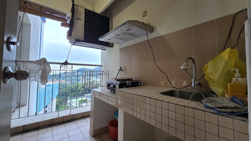 Condominium for Sale at Kiaramas Sutera - Yew Foong Yeap - Kitchen - PropertyGuru.com.my