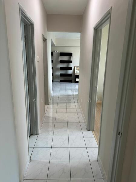 Condominium for Rent at Kelana Puteri - Allen Tan - Corridor - PropertyGuru.com.my