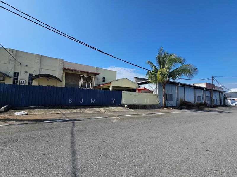Semi-D Factory for Sale in Kawasan Perindustrian Nilai (Nilai) - Sum Yeong - Exterior - PropertyGuru.com.my
