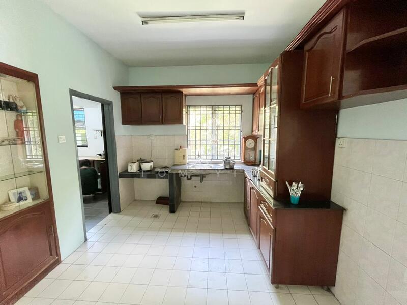 2-storey Terraced House for Sale in Kota Emerald (Rawang) - Tom Yip - Kitchen - PropertyGuru.com.my