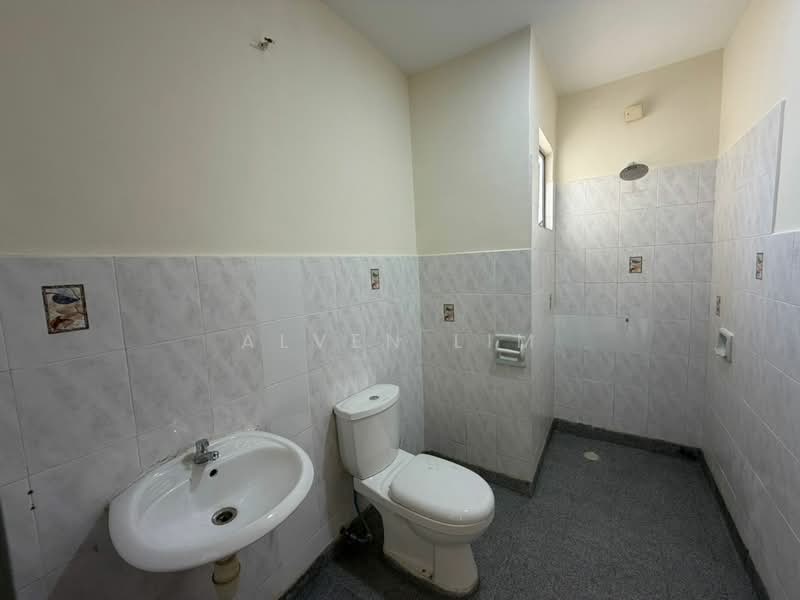 Condominium for Sale at Amandari - Alven Lim - Bathroom - PropertyGuru.com.my