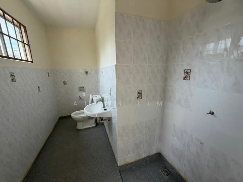 Condominium for Sale at Amandari - Alven Lim - Bathroom - PropertyGuru.com.my