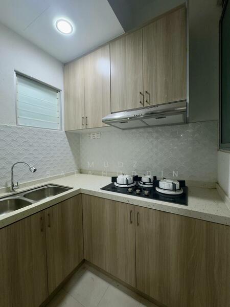 Apartment for Sale at Selangorku Pr1ma Lakefront Homes - Mudz Salahuddin - Kitchen - PropertyGuru.com.my