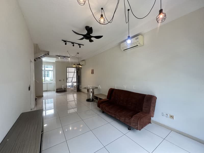 Rumah Bandar untuk Dijual di Taman Sutera Utama (Skudai) - Elena Lye - Living Room - PropertyGuru.com.my