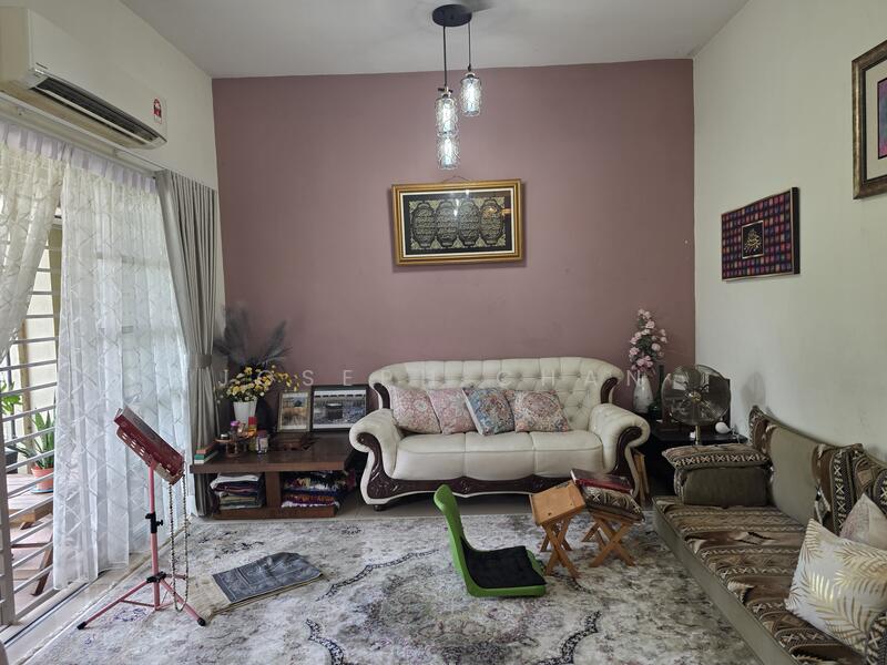 Semi-Detached House for Sale in Taman Desa Alam (Shah Alam) - Joseph Chan - Living Room - PropertyGuru.com.my