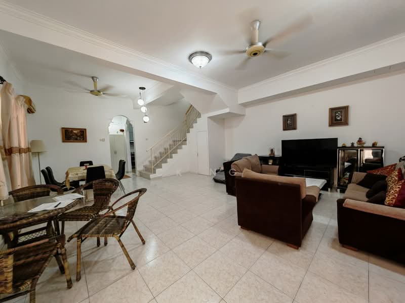 Rumah Berkembar untuk Dijual di Seremban (Negeri Sembilan) - CK Ng - Living Room - PropertyGuru.com.my