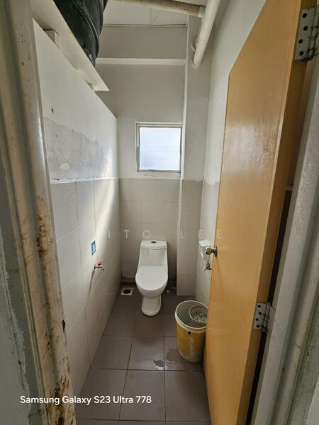Office for Rent in Taman Kota Laksamana Jaya (Melaka City) - Vito Lee - Bathroom - PropertyGuru.com.my