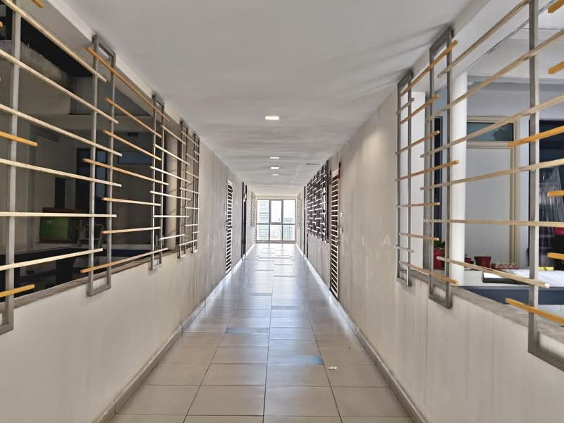 Servis Apartment untuk Dijual di Shamelin Star - Henry Chia - Corridor - PropertyGuru.com.my