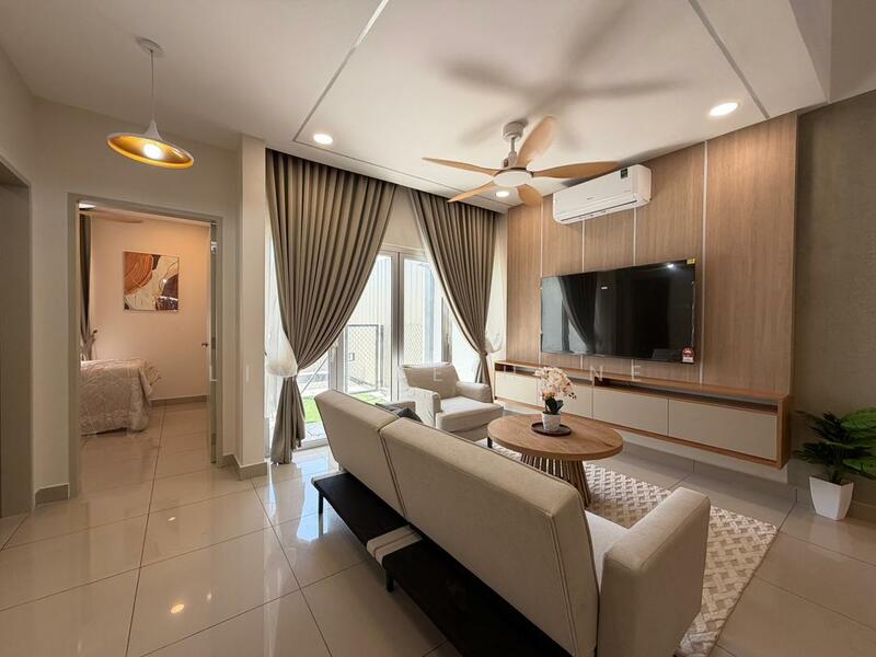 Rumah Teres 2-Tingkat untuk Dijual di Puncak Alam (Selangor) - Lim Jee Hone - Living Room - PropertyGuru.com.my