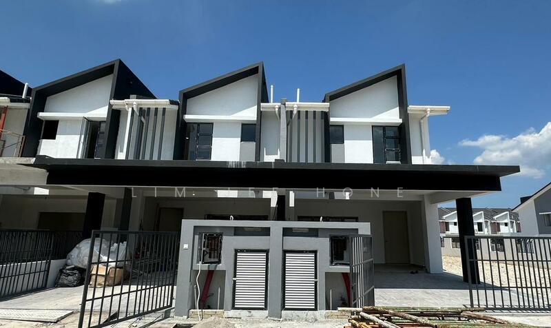 Rumah Teres 2-Tingkat untuk Dijual di Puncak Alam (Selangor) - Lim Jee Hone - Exterior - PropertyGuru.com.my