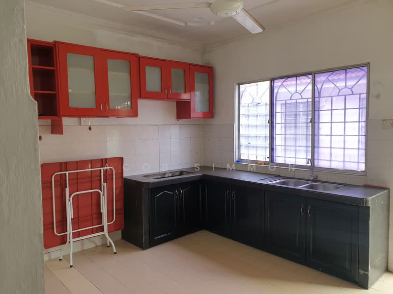 Terraced House for Rent in Kota Warisan (Sepang) - Jacob Simmon - Kitchen - PropertyGuru.com.my