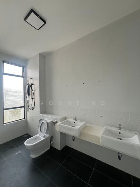 2-storey Terraced House for Rent in Kota Masai (Pasir Gudang) - Yvonne Ng - Bathroom - PropertyGuru.com.my