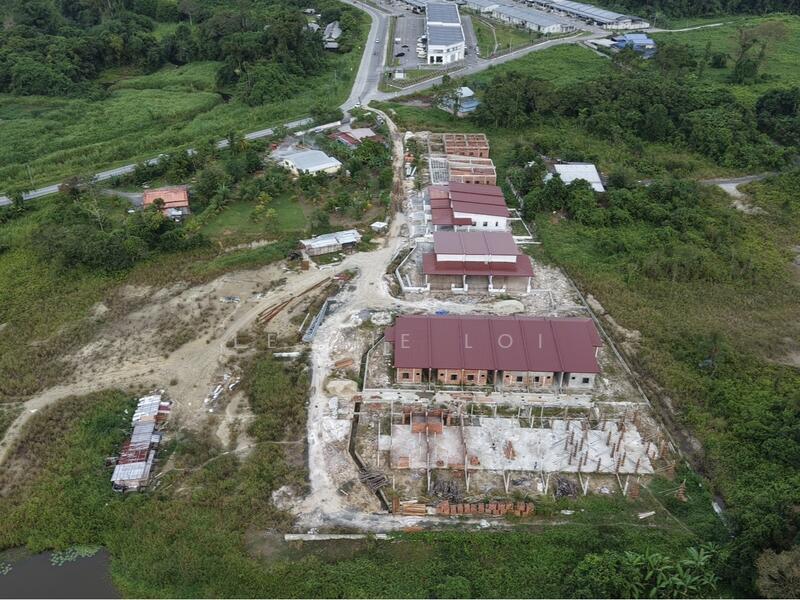 1-storey Terraced House for Sale in Sungai Tengah (Kuching) - Leslie Loi - Exterior - PropertyGuru.com.my