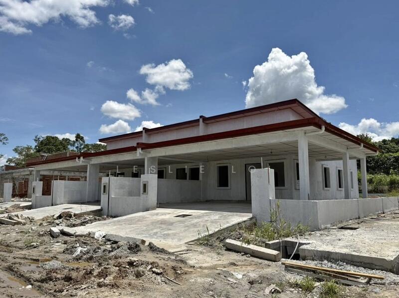 1-storey Terraced House for Sale in Sungai Tengah (Kuching) - Leslie Loi - Exterior - PropertyGuru.com.my