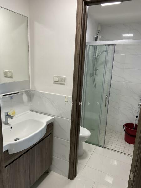 Apartment for Rent at Regalia Park @ Forest City - Alex Cheah - Bathroom - PropertyGuru.com.my