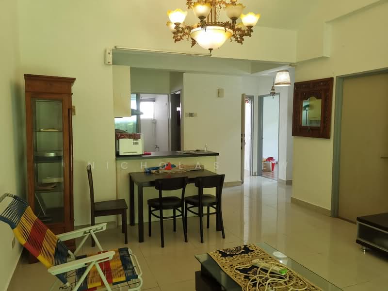 Bayan Villa, Seri Kembangan untuk Untuk Dijual - RM 395,000, Mac 2026 - Living Room - PropertyGuru.com.my